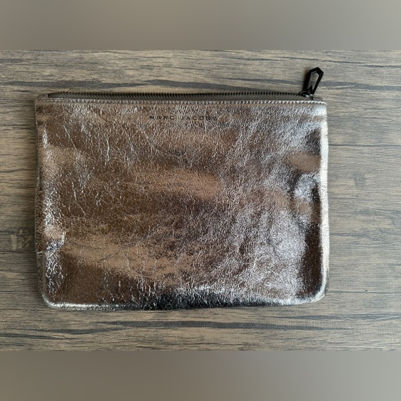 Marc Jacobs Silver Travel Bag - Picture 1 of 6